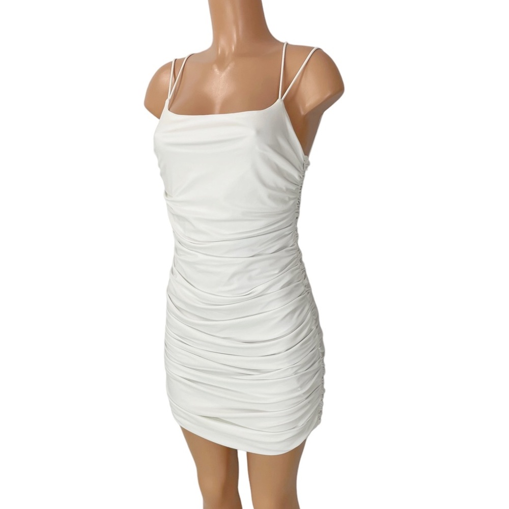 Superdown Lisa Dress - Picture 9 of 12
